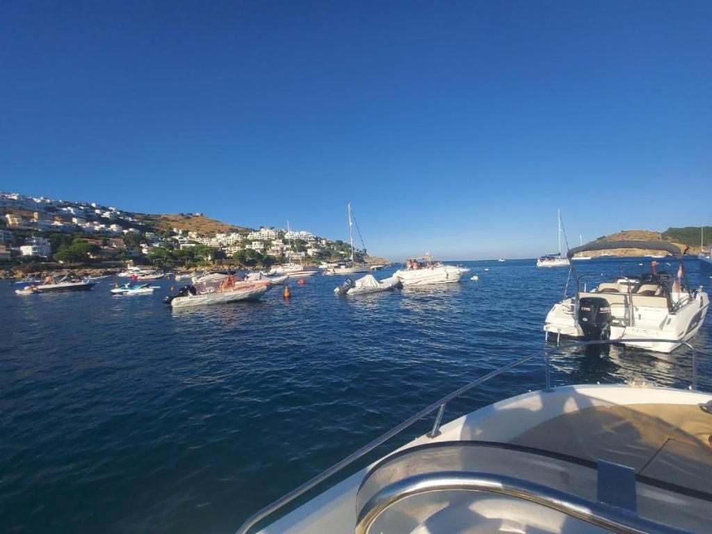 Apartamento Cala Montgo L' Escala Esterno foto