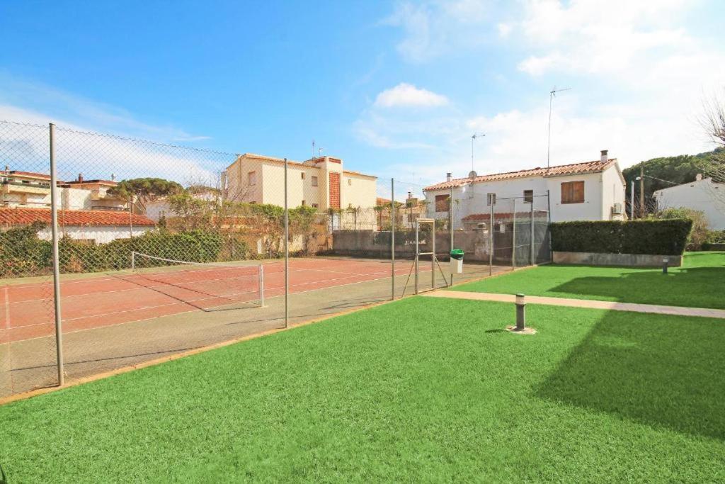 Apartamento Cala Montgo L' Escala Esterno foto